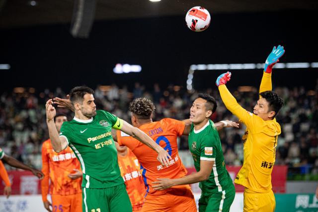 华体会app下载-南北有礼!浙鲁热身鏖战获双赢 乔迪郝伟各有收成